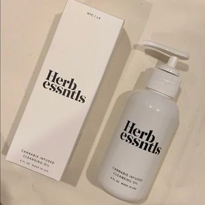 Herb essntls infused Cleansing oil